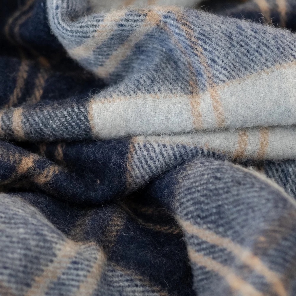 Recycled Wool King Size Blanket in Bannockbane Silver Tartan